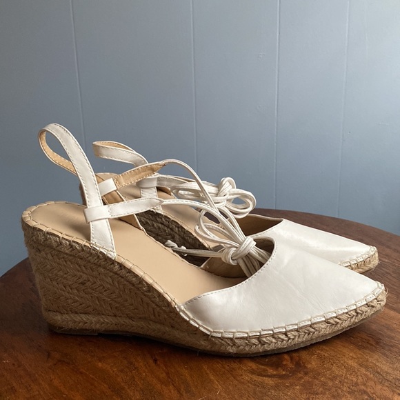 EUC White Ankle-Tie Espadrilles sz 10 / 41 - Picture 2 of 5
